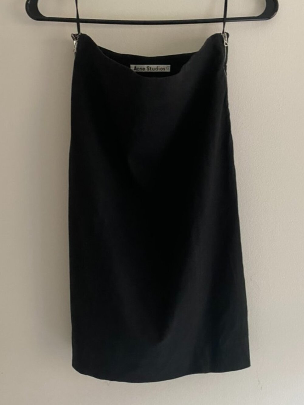 Acne Studios PSS14 Pencil Skirt with Zip. Sz 36.
